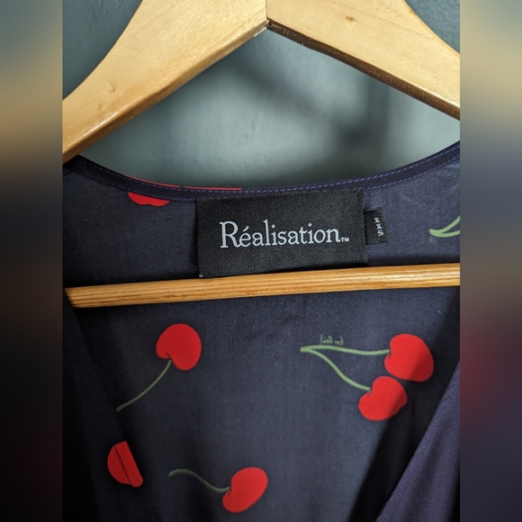 Realisation Teale Cherry Silk Wrap Dress (SEE DESCRIPTION) - Picture 5 of 10